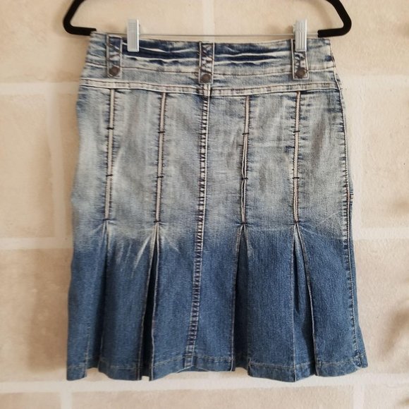 Defuse Denim Pleated Skirt Size 7/8 - Picture 2 of 9